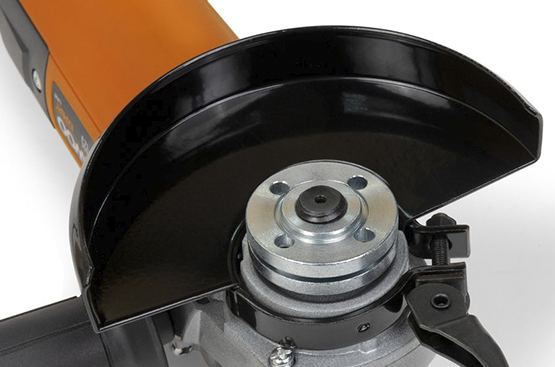 Кнопка фиксации шпинделя